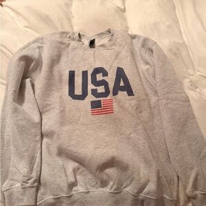 Gildan Gray USA Flag Crewneck Sweater